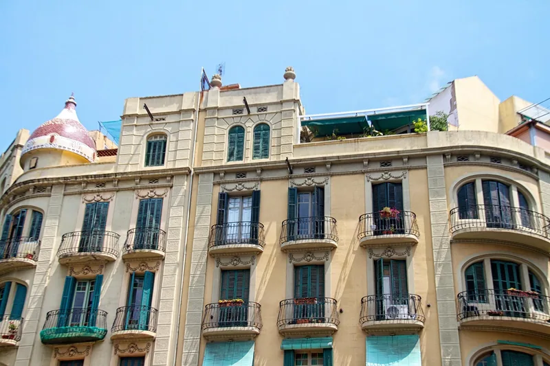 Edificios residenciales de Barcelona donde Reformatta realiza reformas