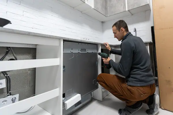 Montaje de mobiliario de cocina